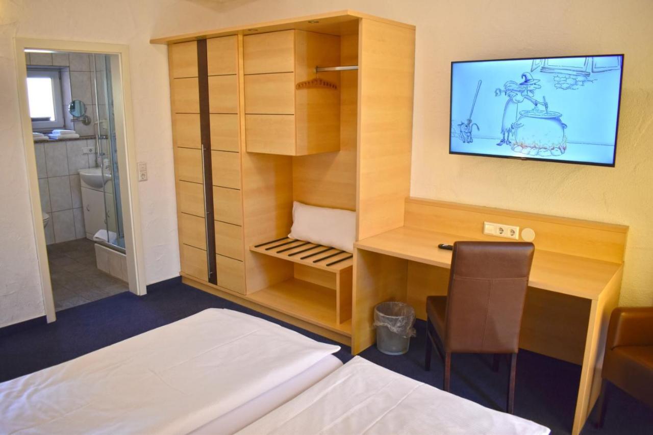 Hotel Und Restaurant Nehrener Hof Eksteriør billede