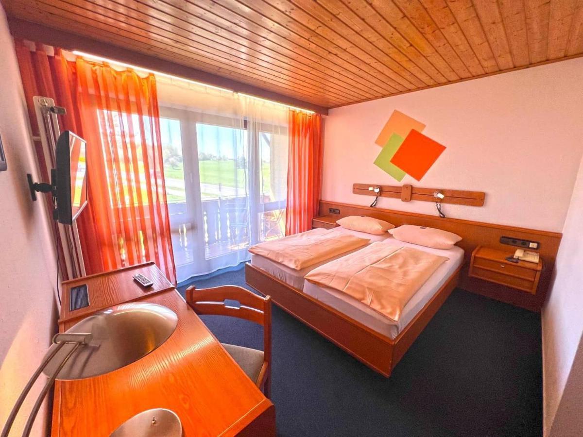 Hotel Und Restaurant Nehrener Hof Eksteriør billede
