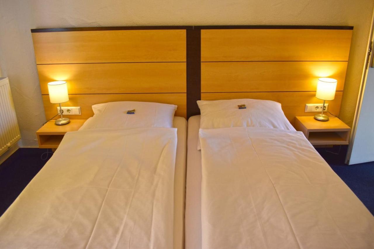 Hotel Und Restaurant Nehrener Hof Eksteriør billede