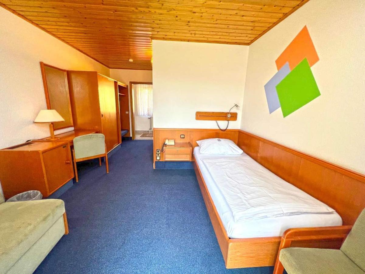 Hotel Und Restaurant Nehrener Hof Eksteriør billede