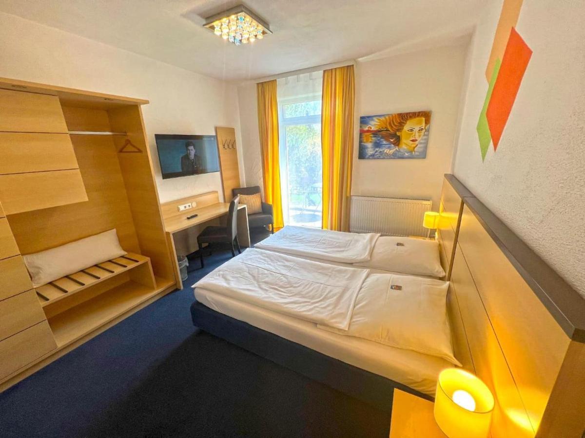 Hotel Und Restaurant Nehrener Hof Eksteriør billede