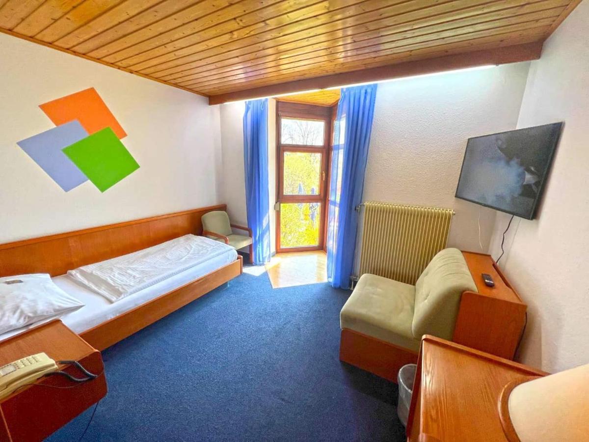 Hotel Und Restaurant Nehrener Hof Eksteriør billede