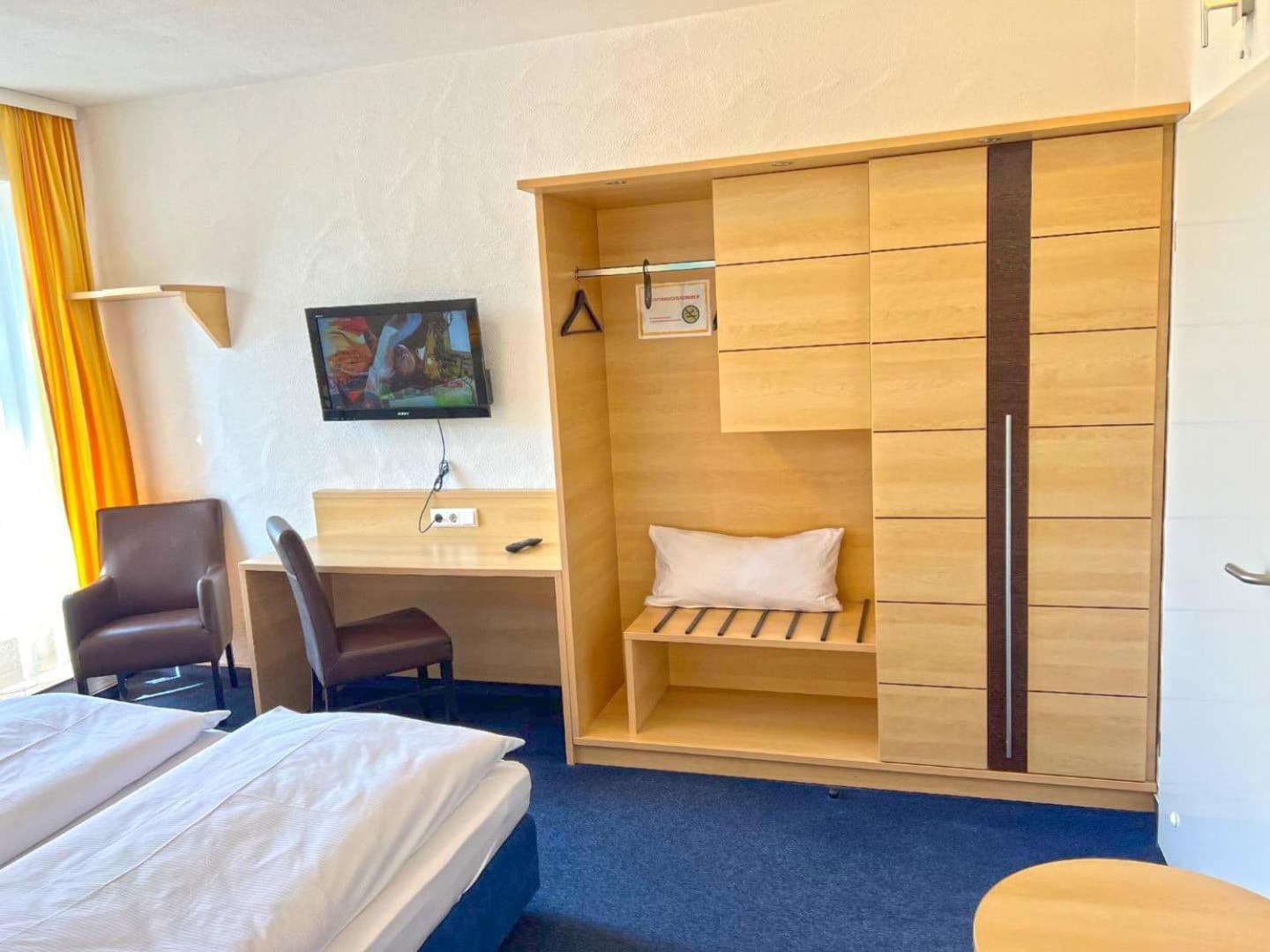 Hotel Und Restaurant Nehrener Hof Værelse billede